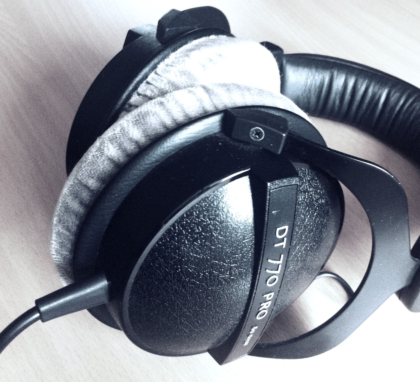 Beyerdynamic DT 770 PRO closed-back studio headphones
